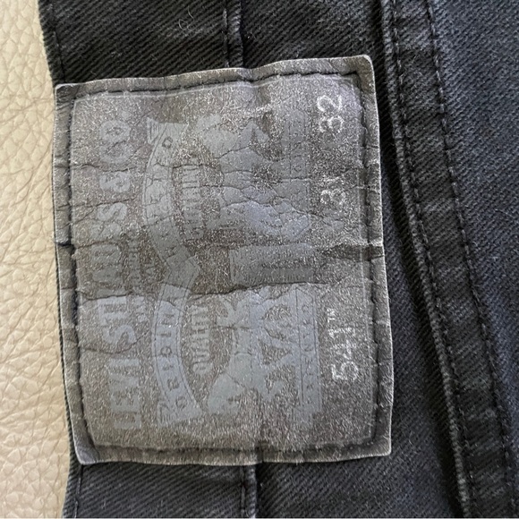 2 black levis jeans - Picture 5 of 8